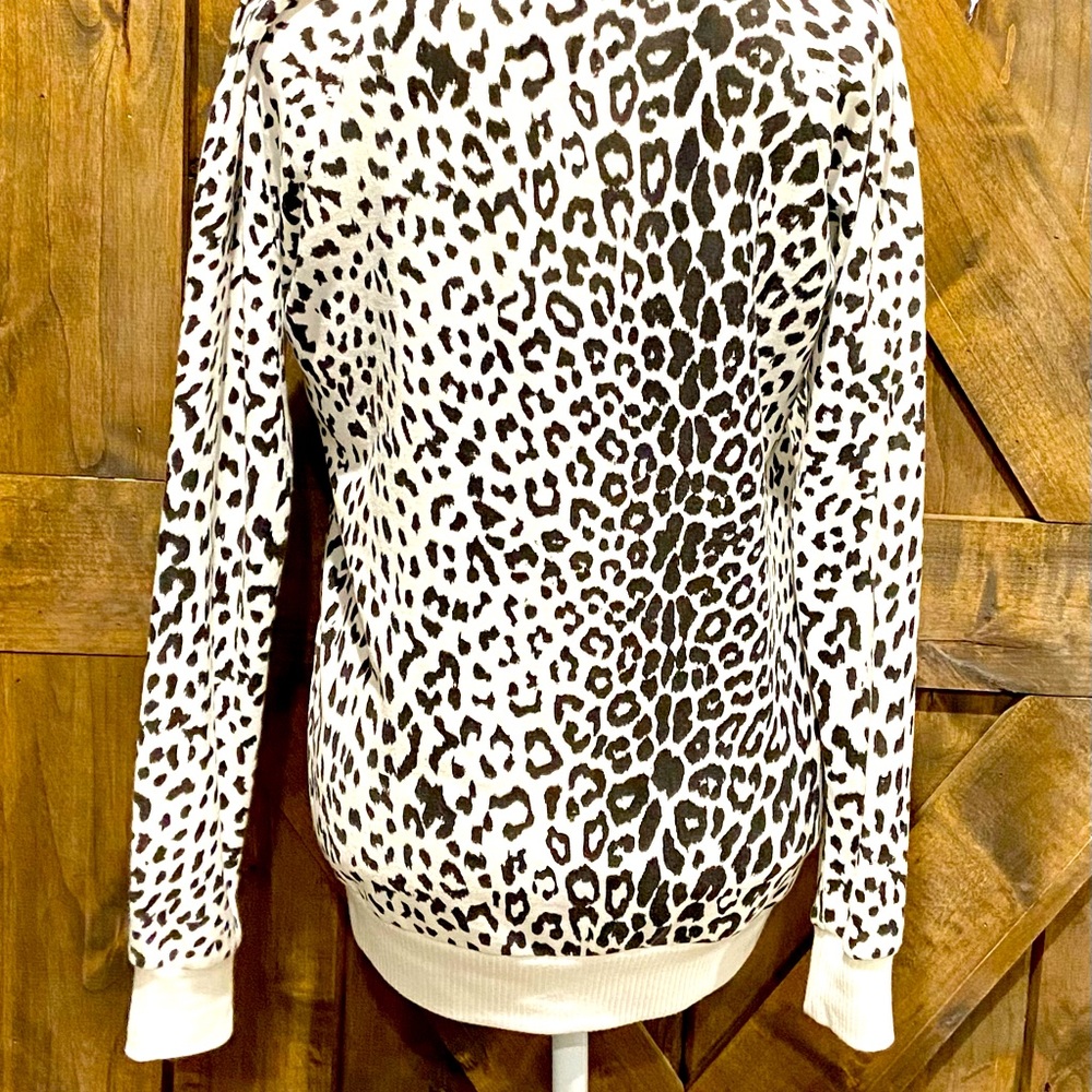 Chaser Black & White Cheetah Patterned Zip Front Hooded Jacket - Picture 13 of 16